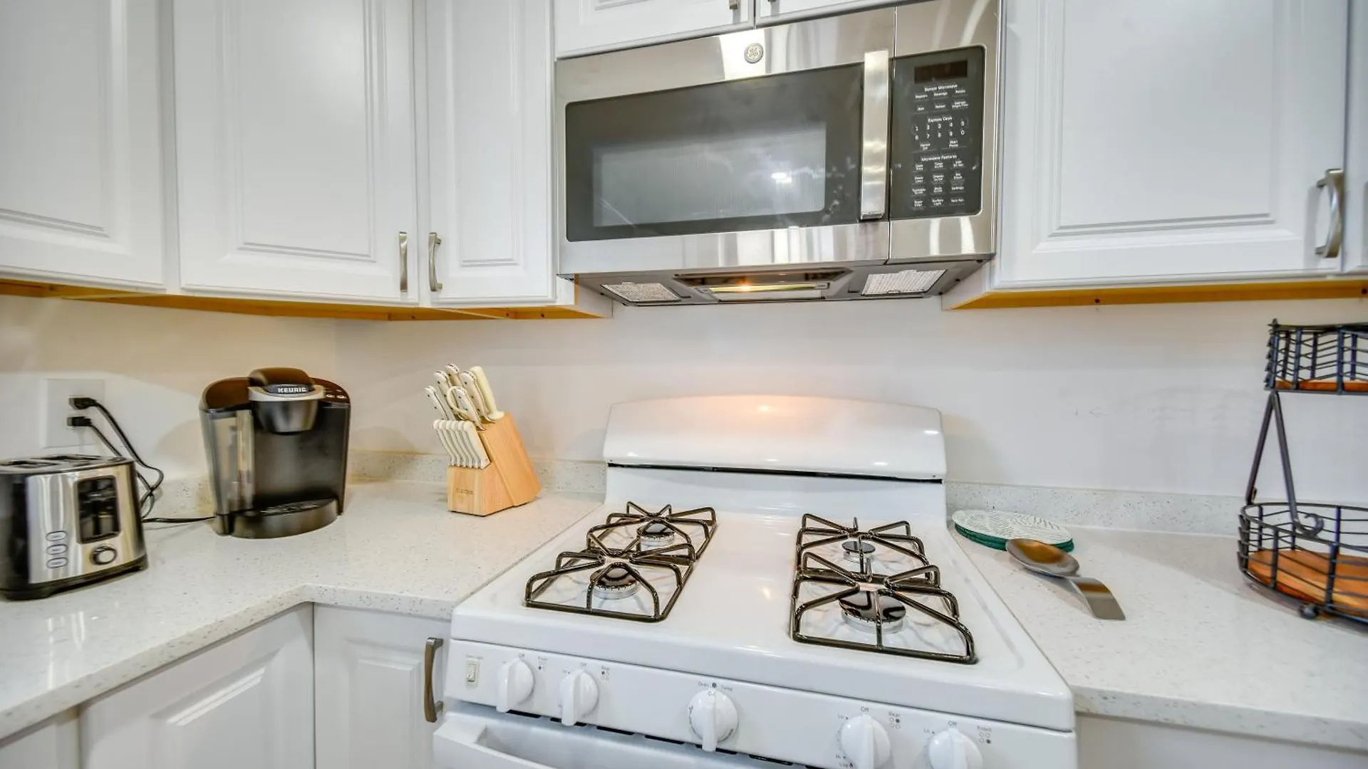 Less Than 1 Mi To Beaches Central Norfolk Apartment! North Camellia Acres 0*,  United States